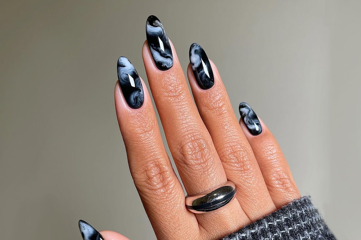 January Nails: Start the Year Right with 29 Mesmerizing Nail Ideas for 2025